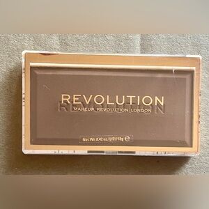 Makeup Revolution Matte Base Powder P14 Medium Dark 12g Face Makeup